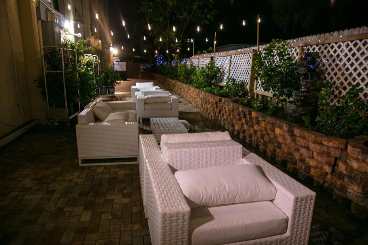 Comfort Inn Oceanside Deerfield Beach Bagian luar foto