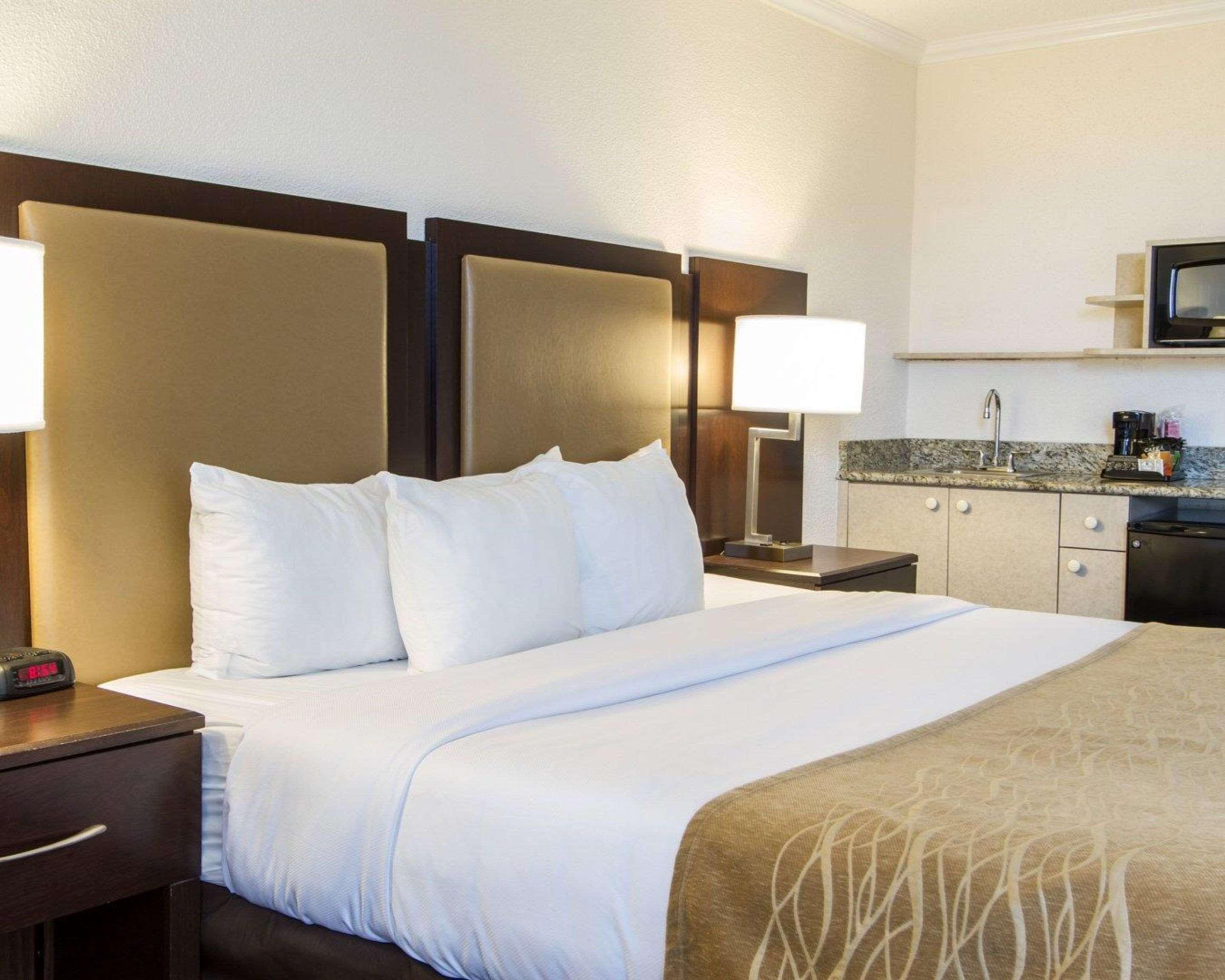Comfort Inn Oceanside Deerfield Beach Bagian luar foto