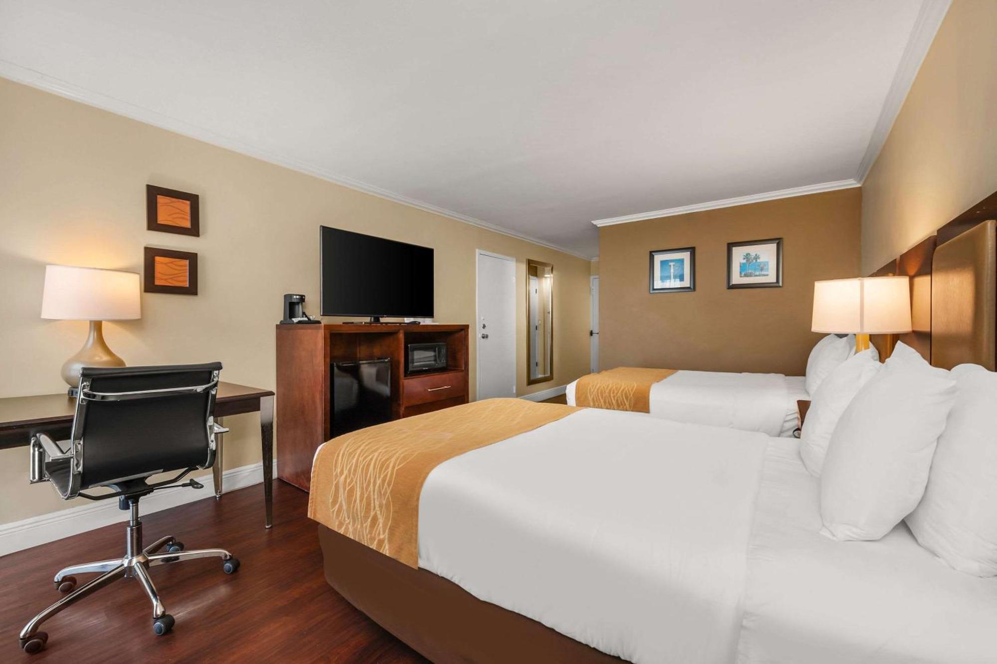 Comfort Inn Oceanside Deerfield Beach Bagian luar foto