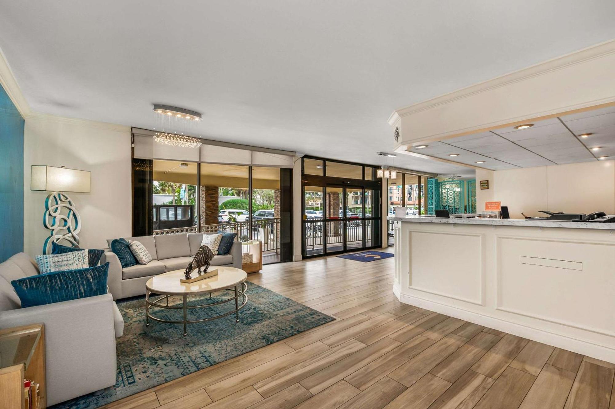 Comfort Inn Oceanside Deerfield Beach Bagian luar foto